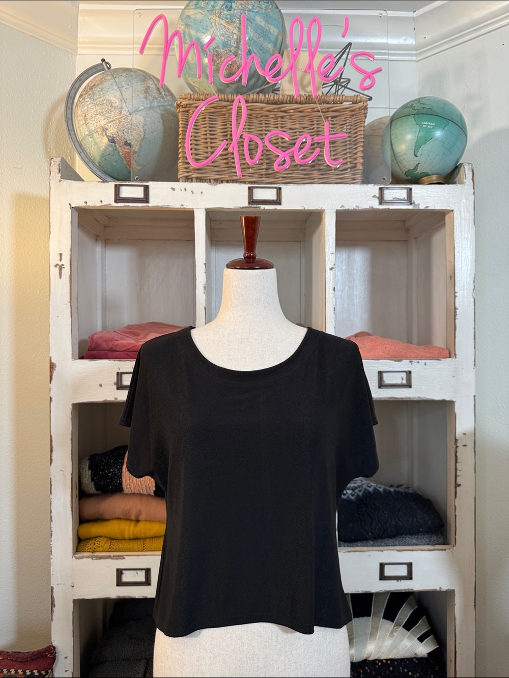 Vintage Dorothy Schoelen Platinum Top